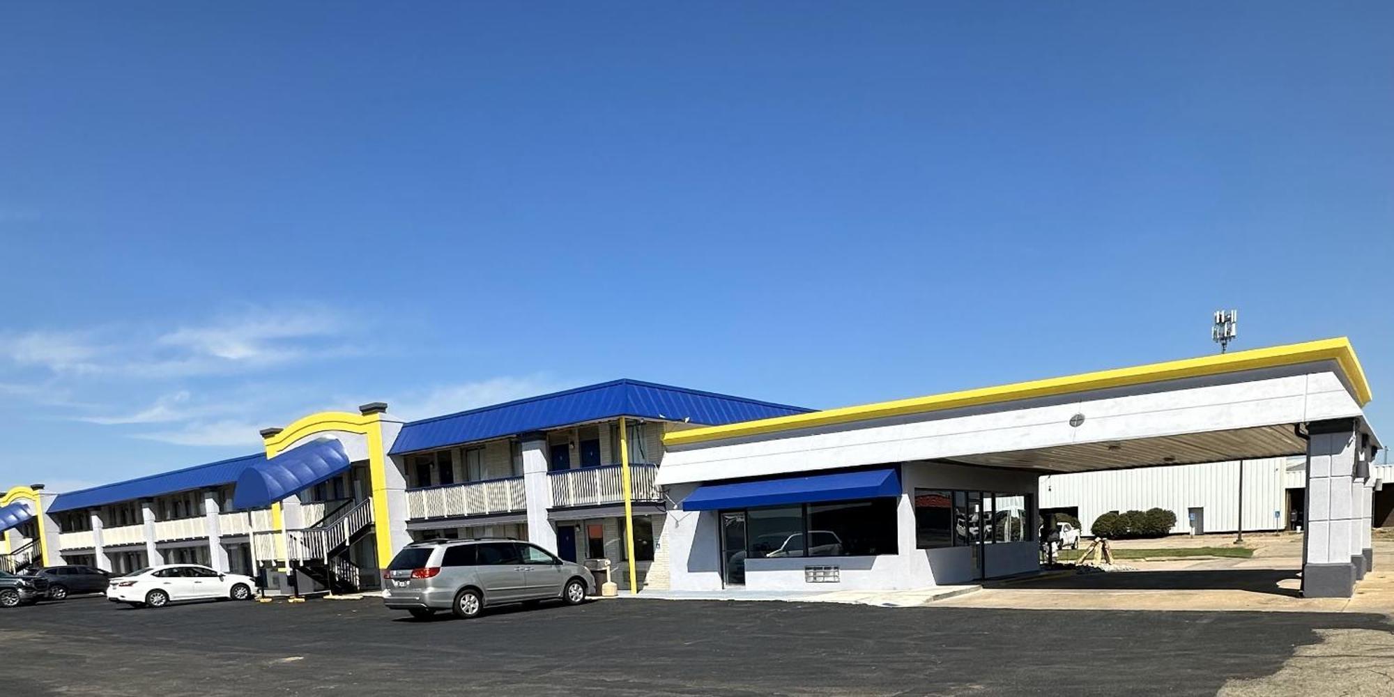 Days Inn By Wyndham Salina South Exterior foto